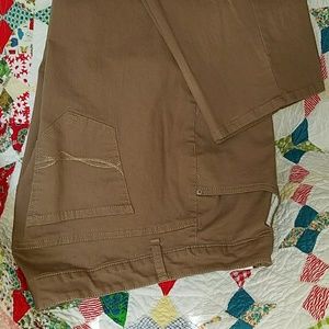 20W Bandolino Mandie mocha/khaki stretch jeans